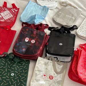 3x20$ lululemon athletica Tote Bags - Red, Blue, Black, Beige, Green